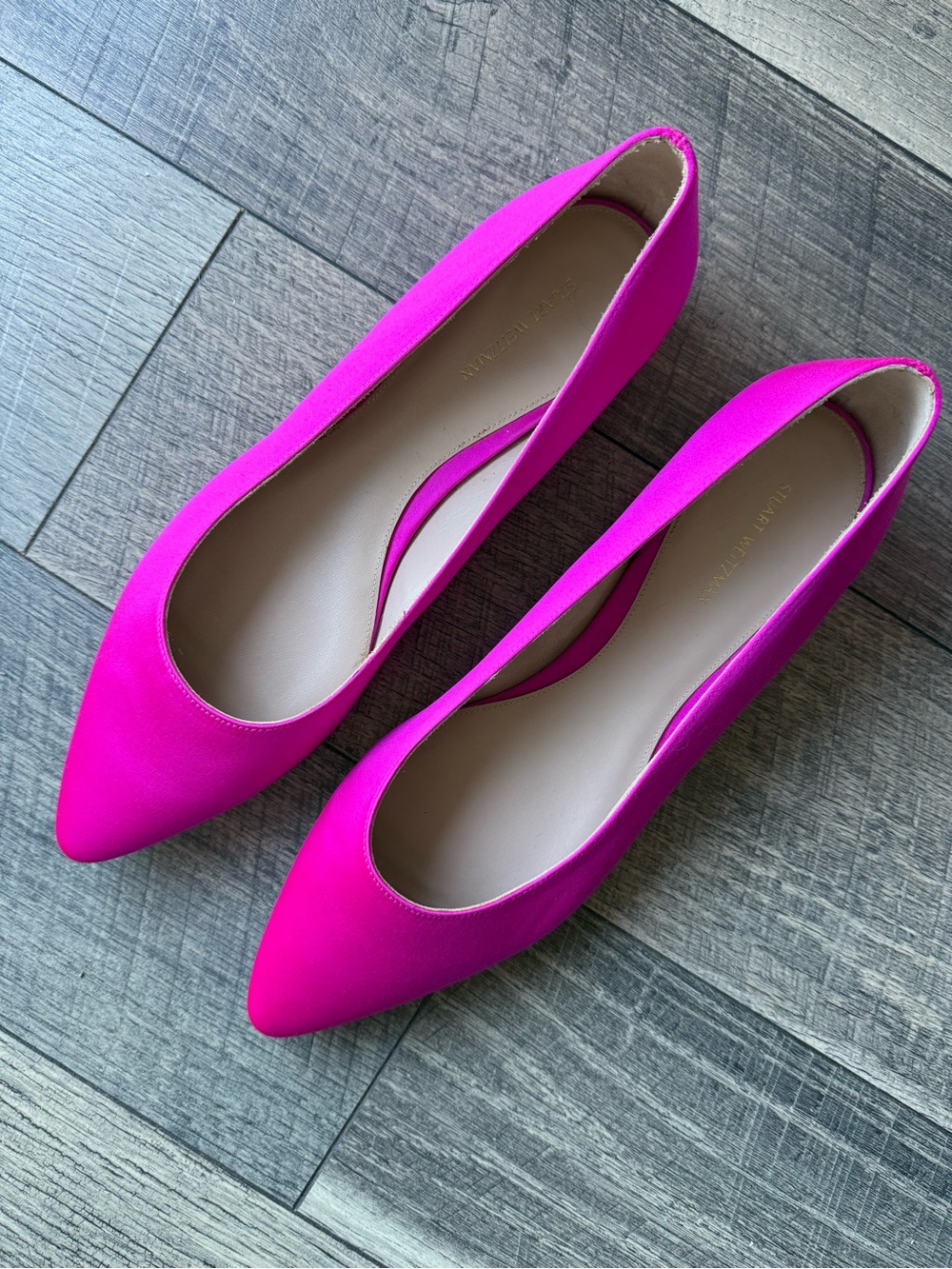 NWT Stuart Weitzman Pointed Toe Flats Bright Hot Pink Fuchsia Satin Size 11